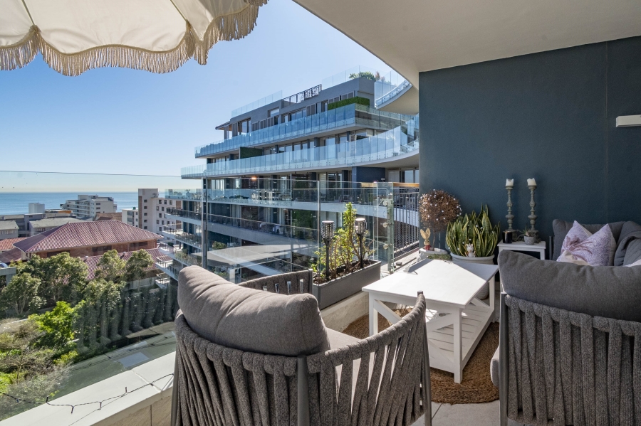 3 Bedroom Property for Sale in Sea Point Western Cape